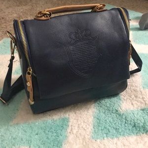 Leather Messenger Bag👜